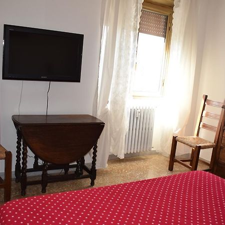 Guest House Liana Home Рим Екстериор снимка